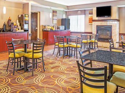 Days Inn By Wyndham Brewerton/ Syracuse Near Oneida Lake Exteriör bild