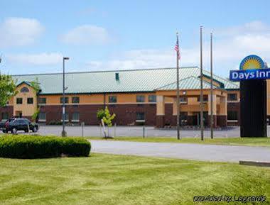 Days Inn By Wyndham Brewerton/ Syracuse Near Oneida Lake Exteriör bild