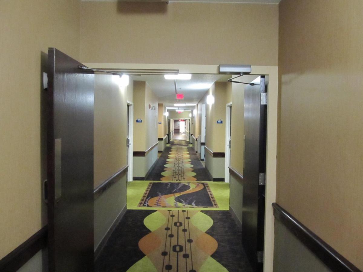 Days Inn By Wyndham Brewerton/ Syracuse Near Oneida Lake Exteriör bild